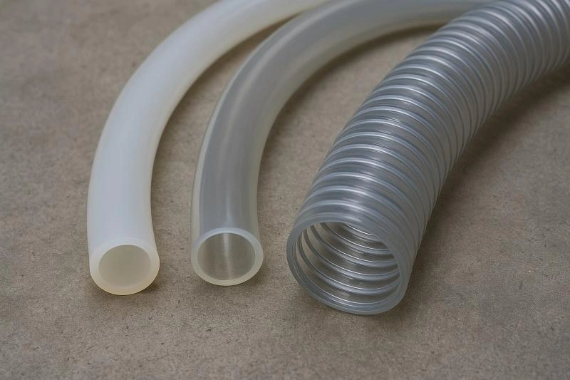Чем отличаются силиконовые шланги от ПВХ и полиуретановых